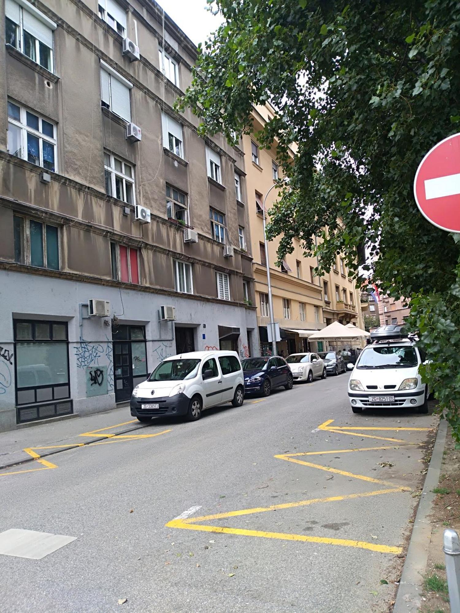 Mely Apartment In The City Center ザグレブ エクステリア 写真